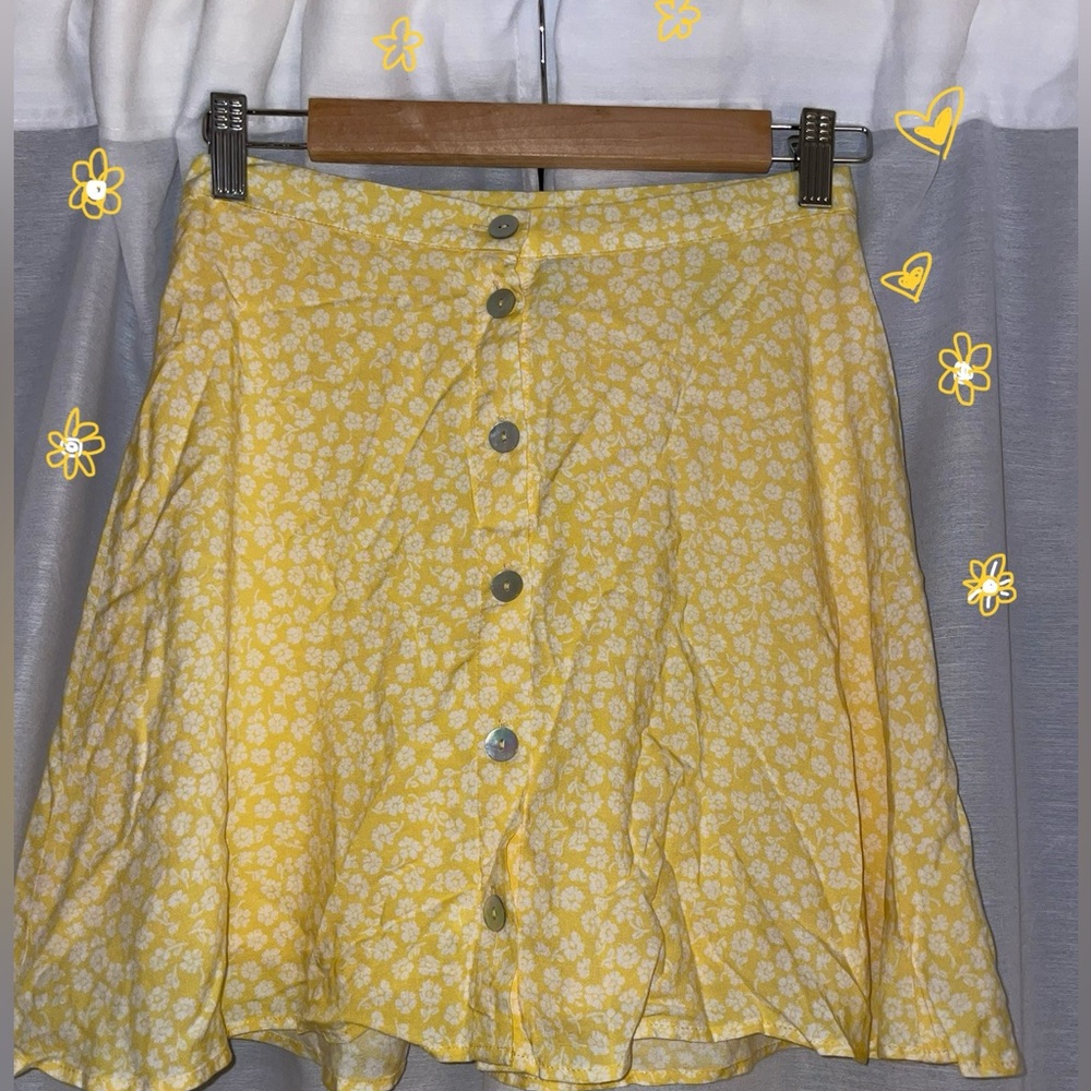 🌼 Floral 🌼 butter 🧈 Yellow Button-Up Skirt